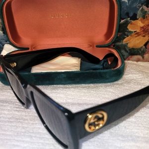 Womens Gucci sunglasses